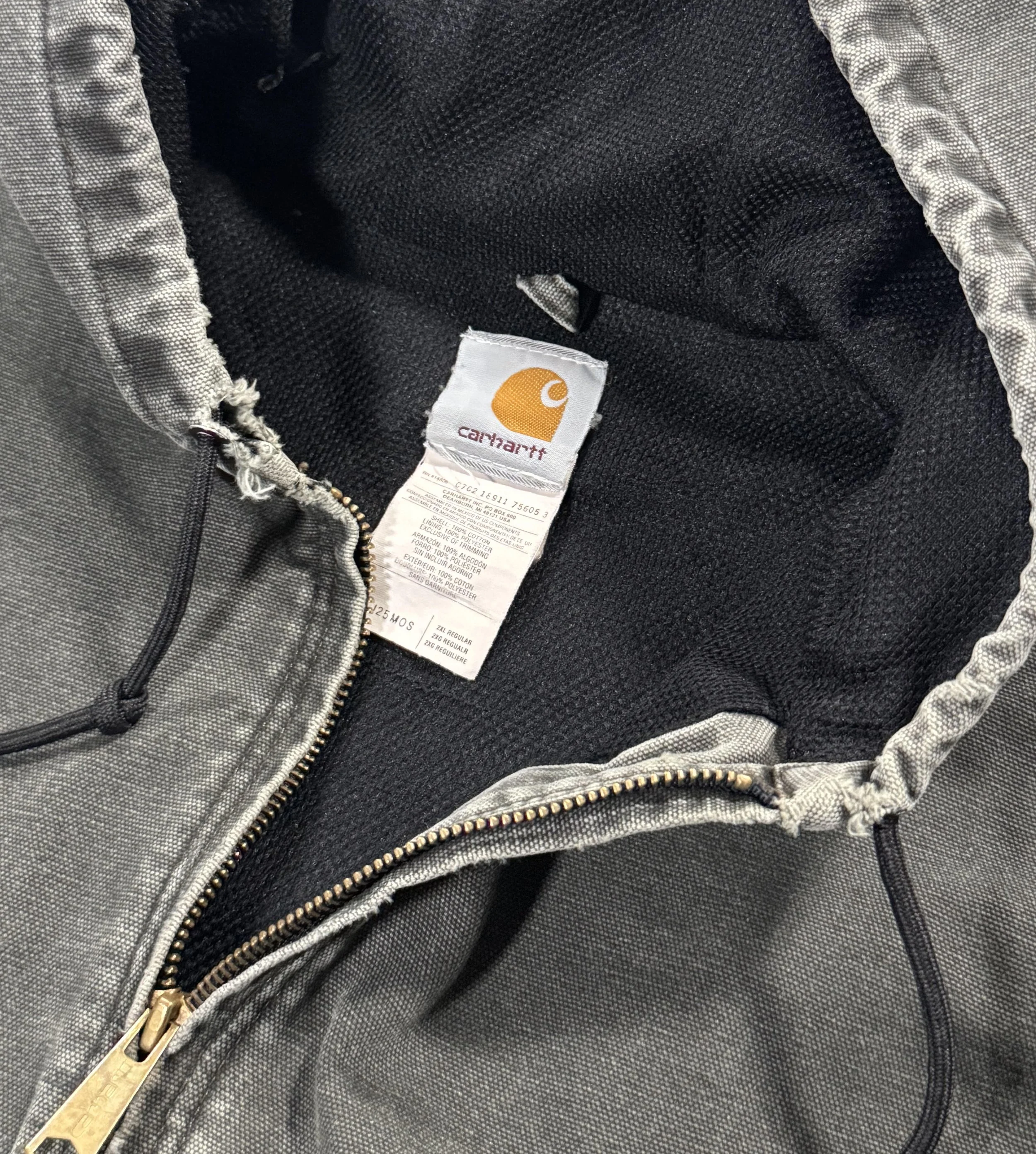 Carhartt 00s tag.jpg