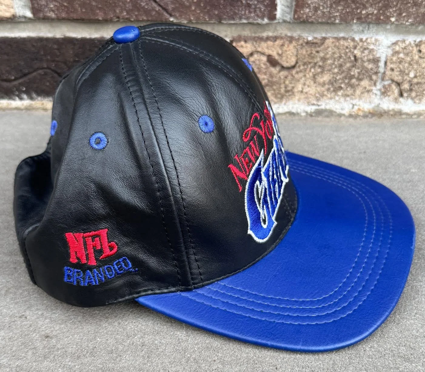 NFL Branded Giants hat.jpg
