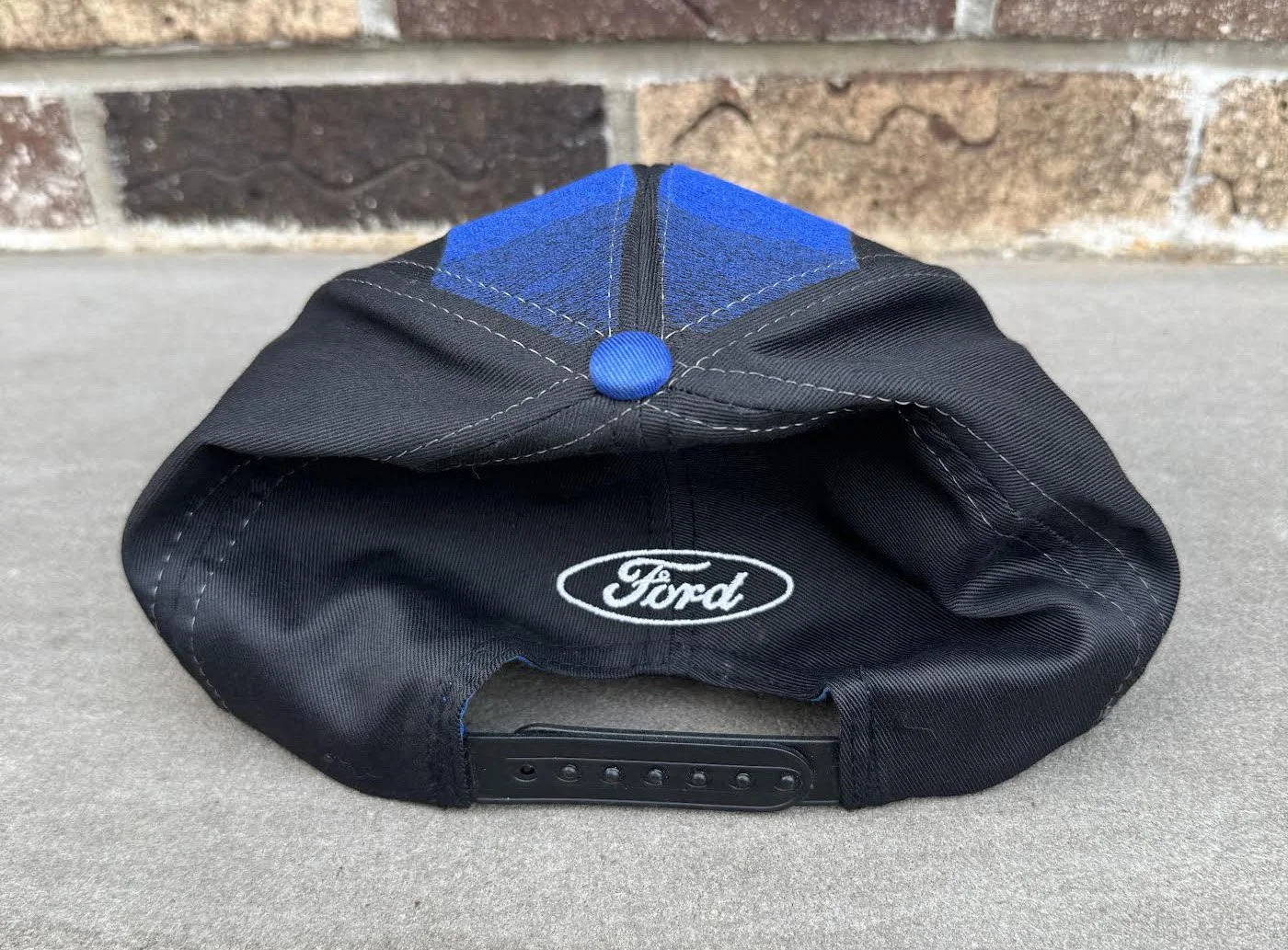 back of Ford Mustang Hat.jpg