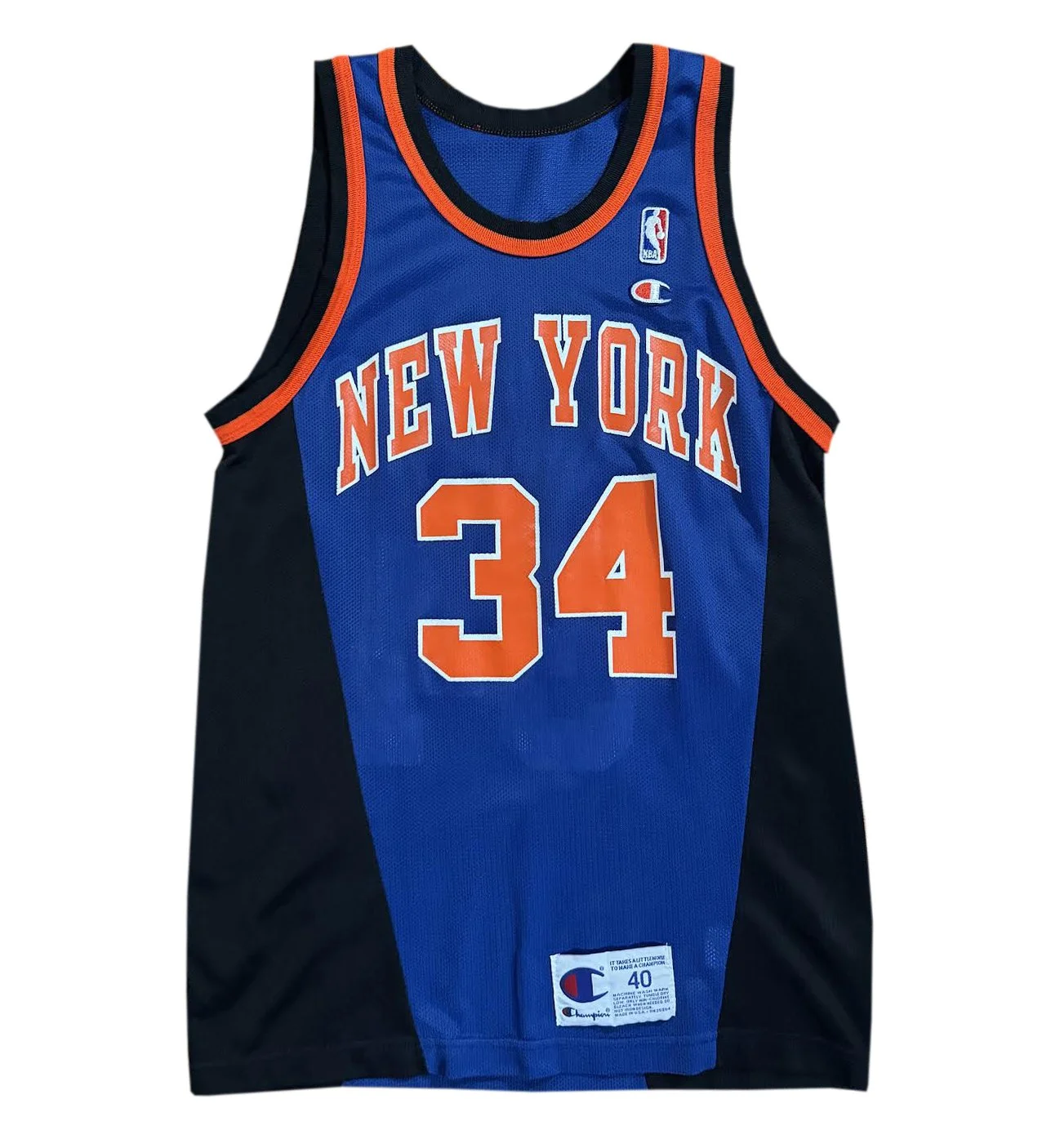 Vintage Champion New York Knicks Charles Oakley Jersey (Size 40)