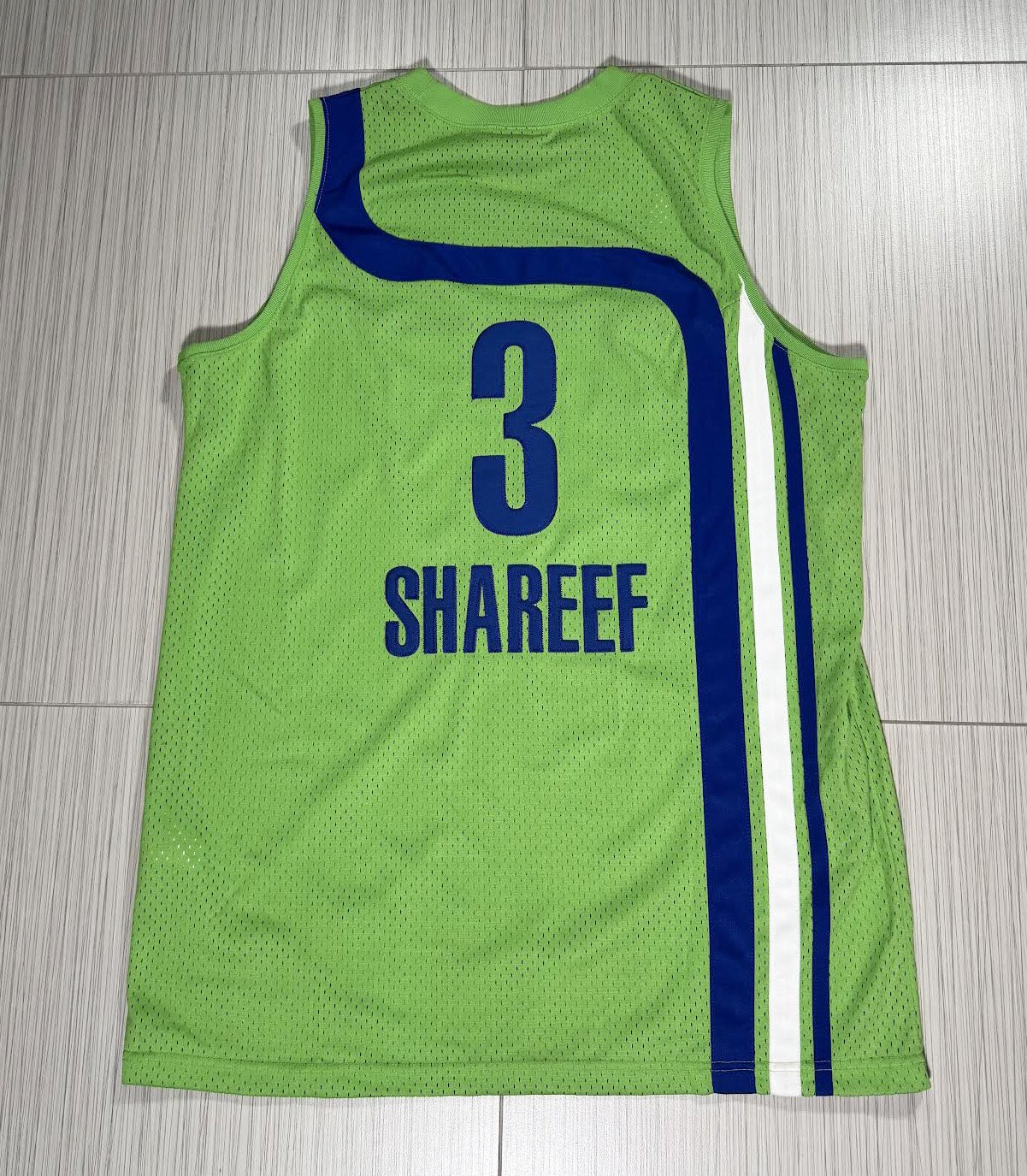Shareef Abdur rahim jersey .jpg