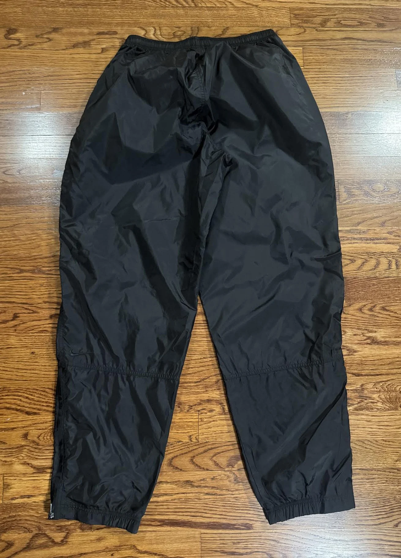 back of Nike Wind pants .jpg