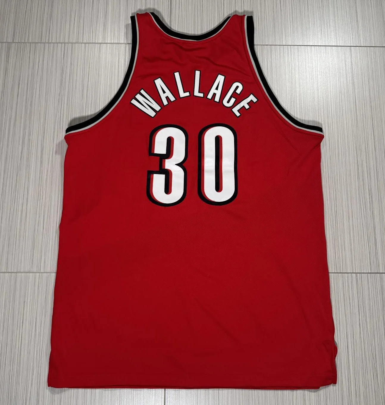back of Blazers Nike Jersey.jpg