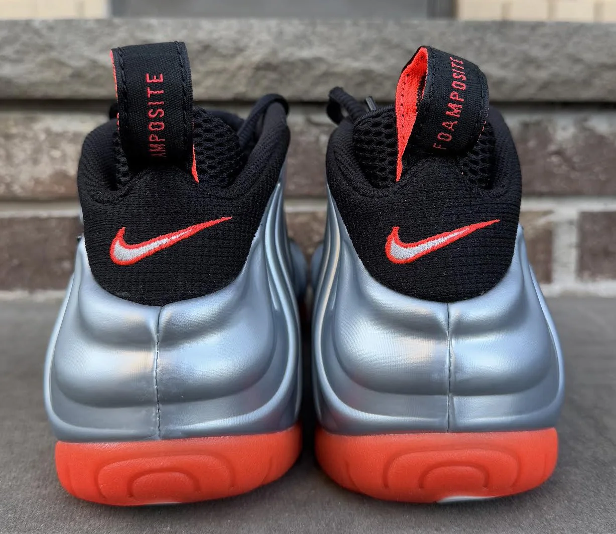 back of foamposite crimson.jpg