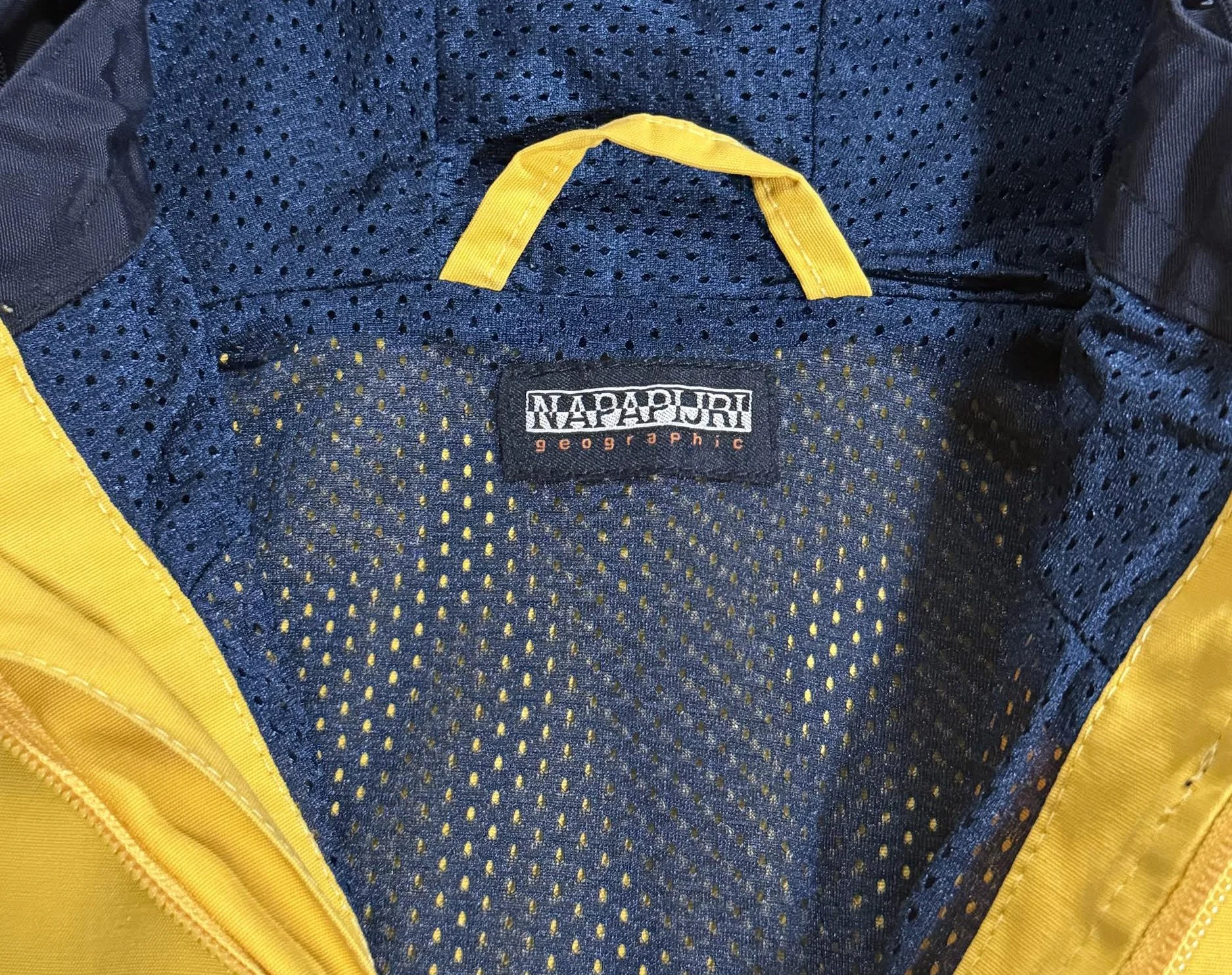 Napapijri 00s tag.jpg