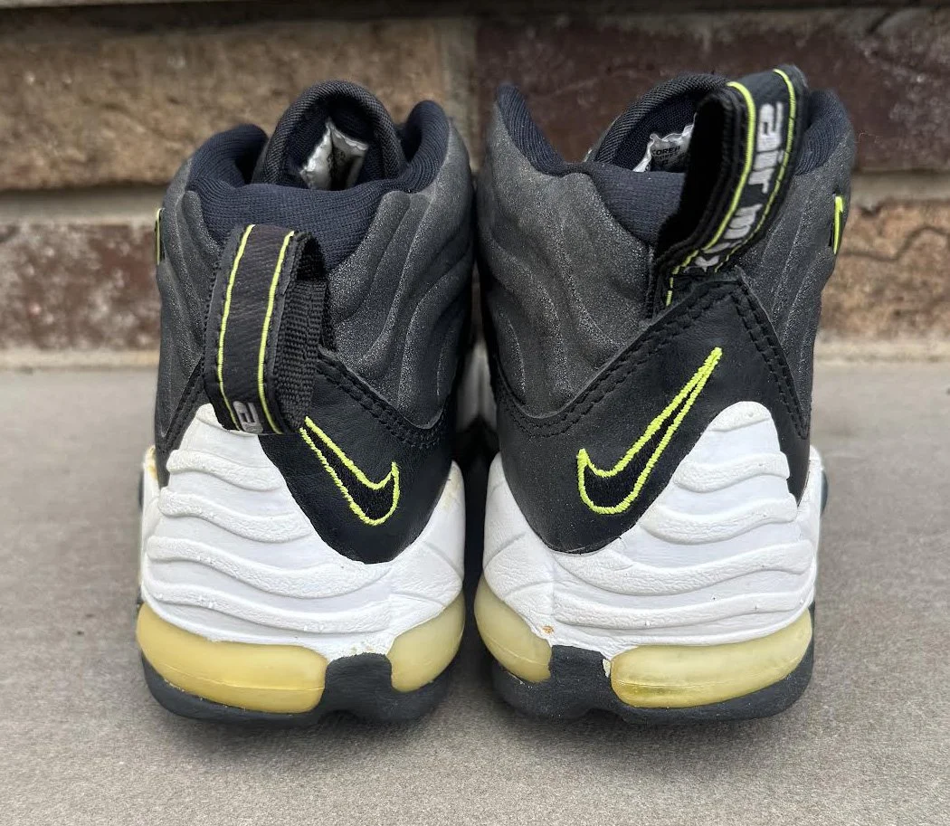 Nike Jerry Rice heel.jpg