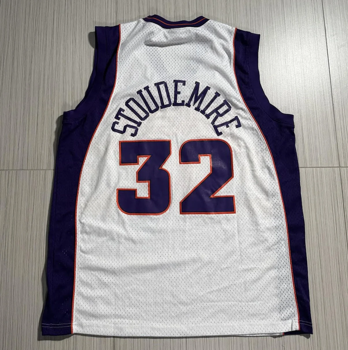 back of Stoudemire jersey.jpg