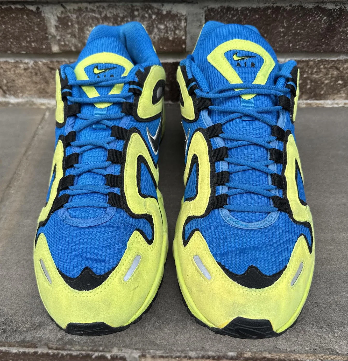 front of Nike Perseus .jpg