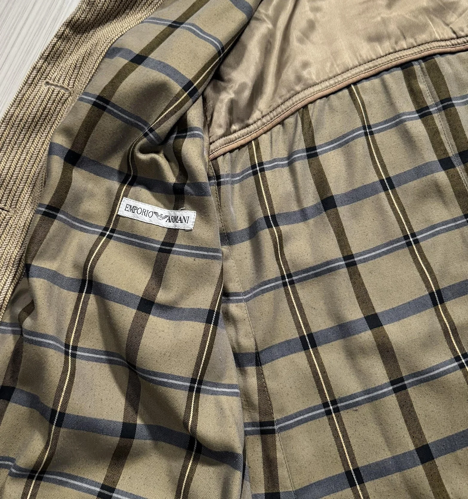 Emporio Armani tag.jpg