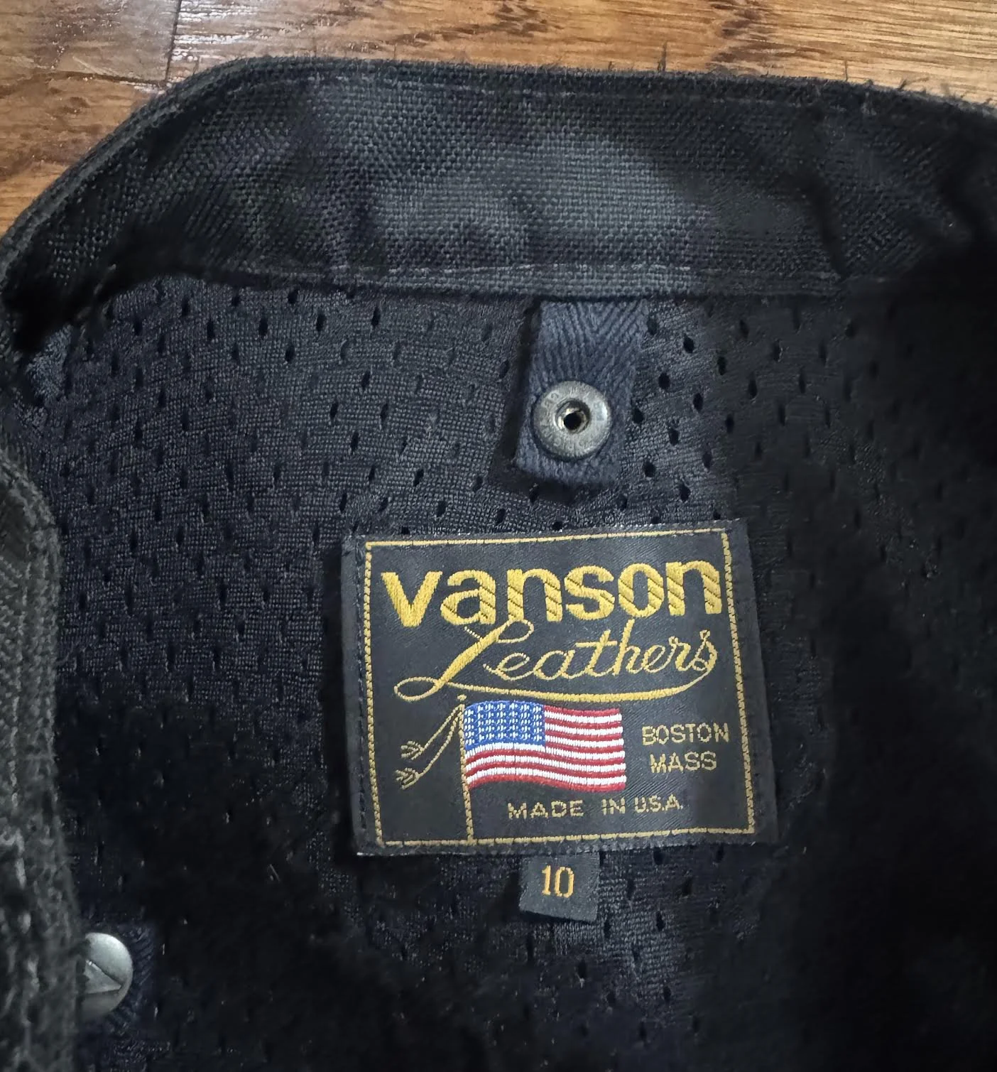 Vtg Vanson Leather tag.jpg