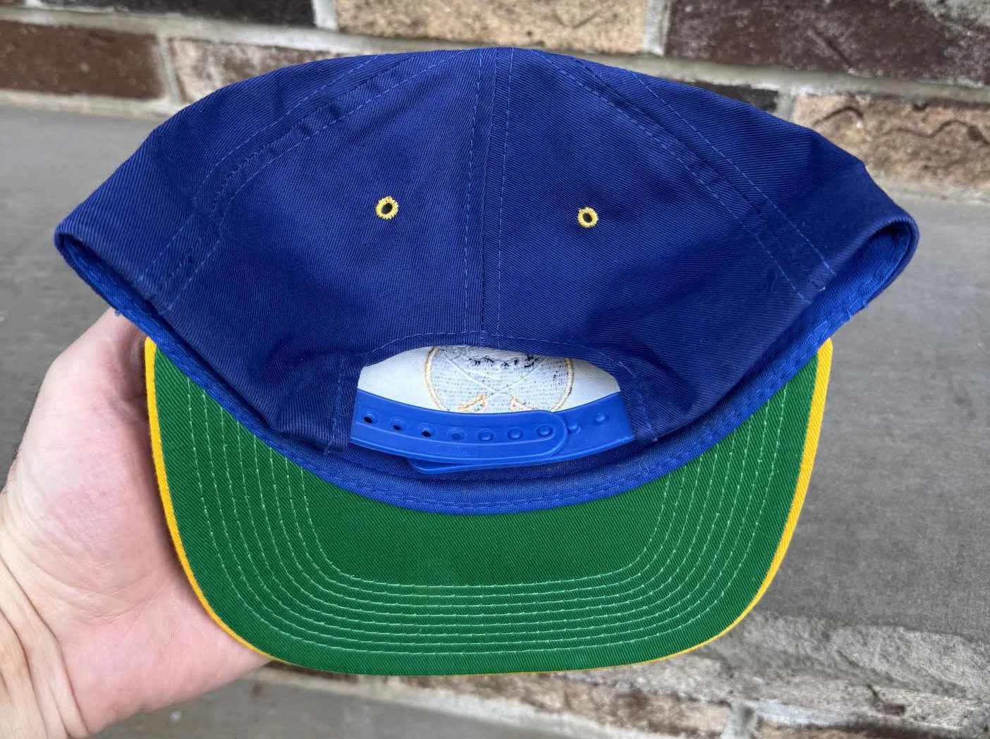 inside of YoungAN Snapback.jpg