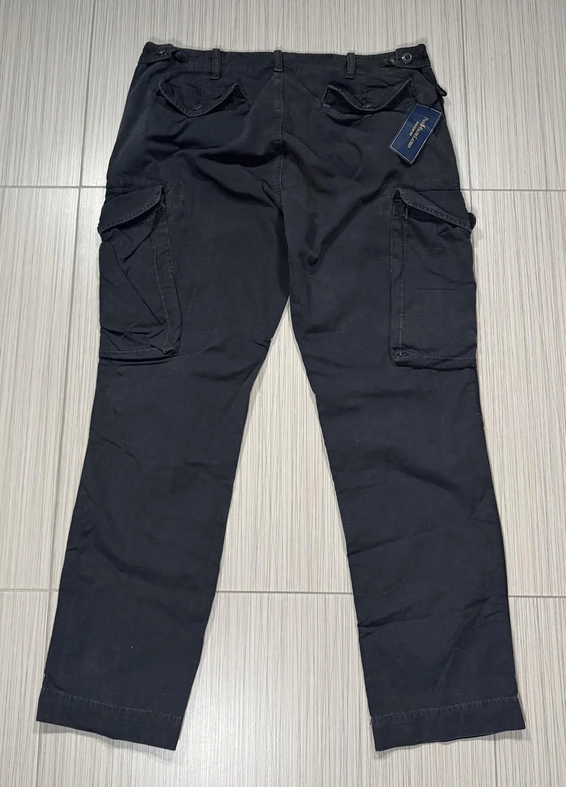 back of Polo RL Cargo Pants.jpg
