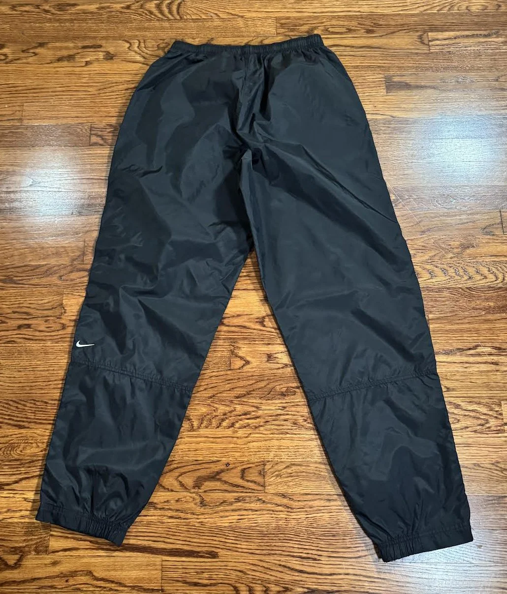 back of Nike Wind pants .jpg