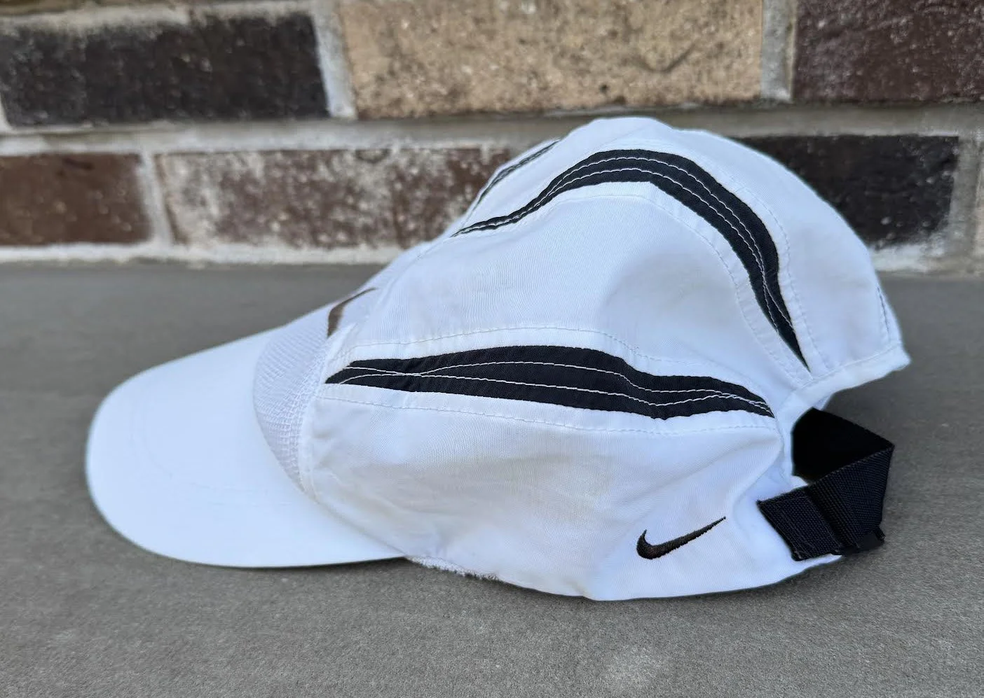 Side of Nike Running Cap .jpg