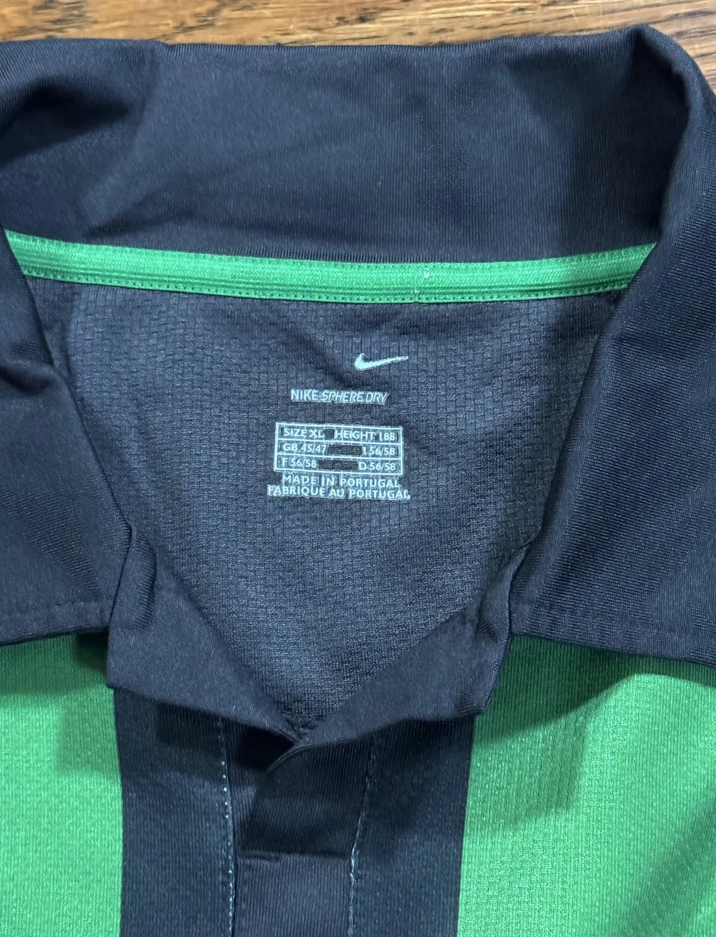 Nike Sphere Dry tag.jpg
