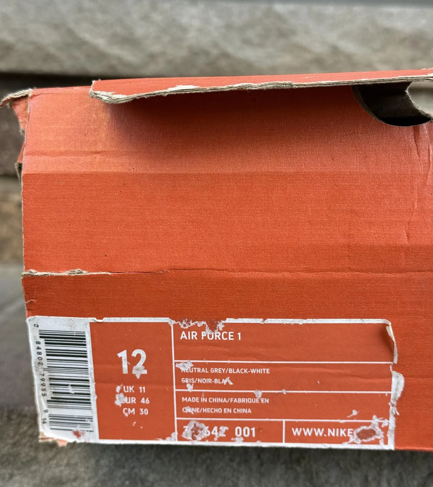 Label On grey Black AF1.jpg