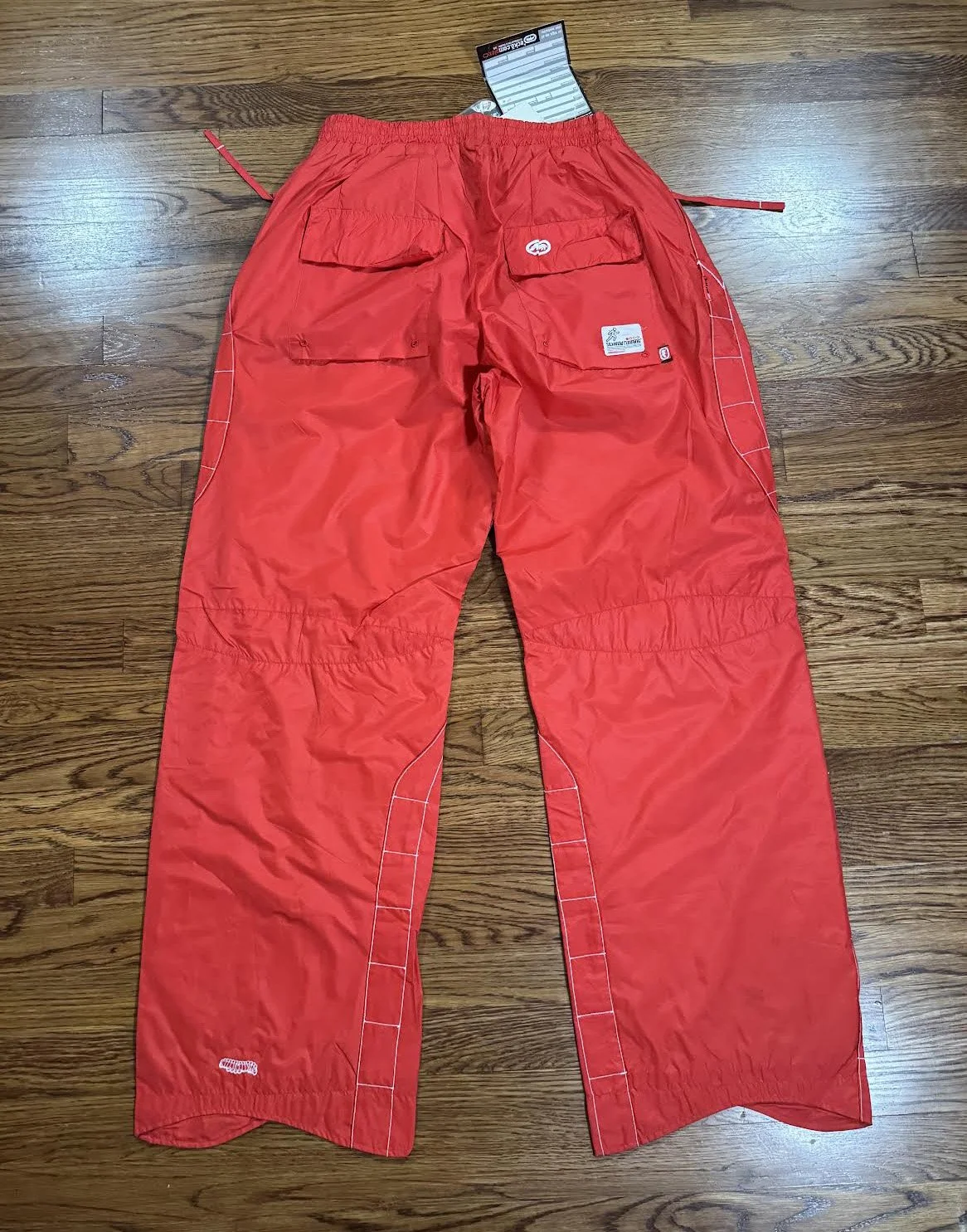 back of ecko windbreakr pants .jpg