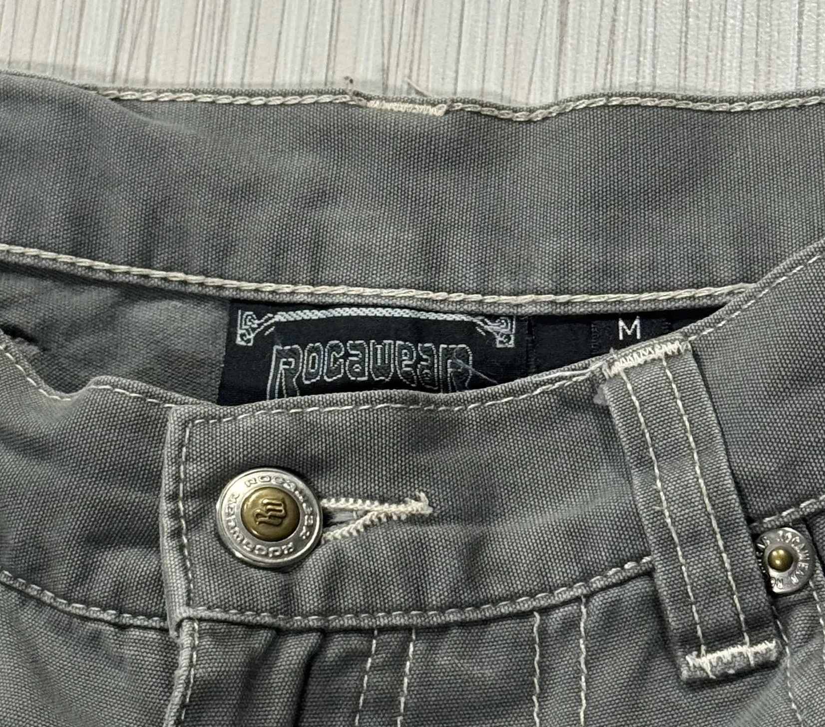 VTG ROCAWEAR TAG.jpg