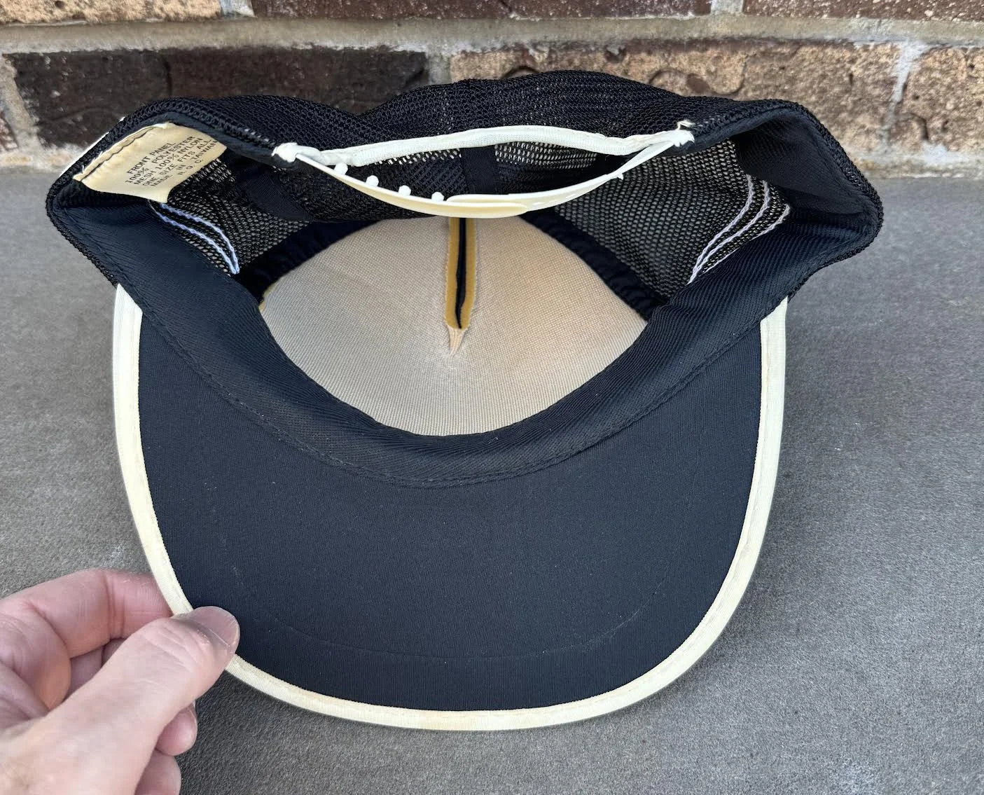 inside of Smith and wesson cap.jpg