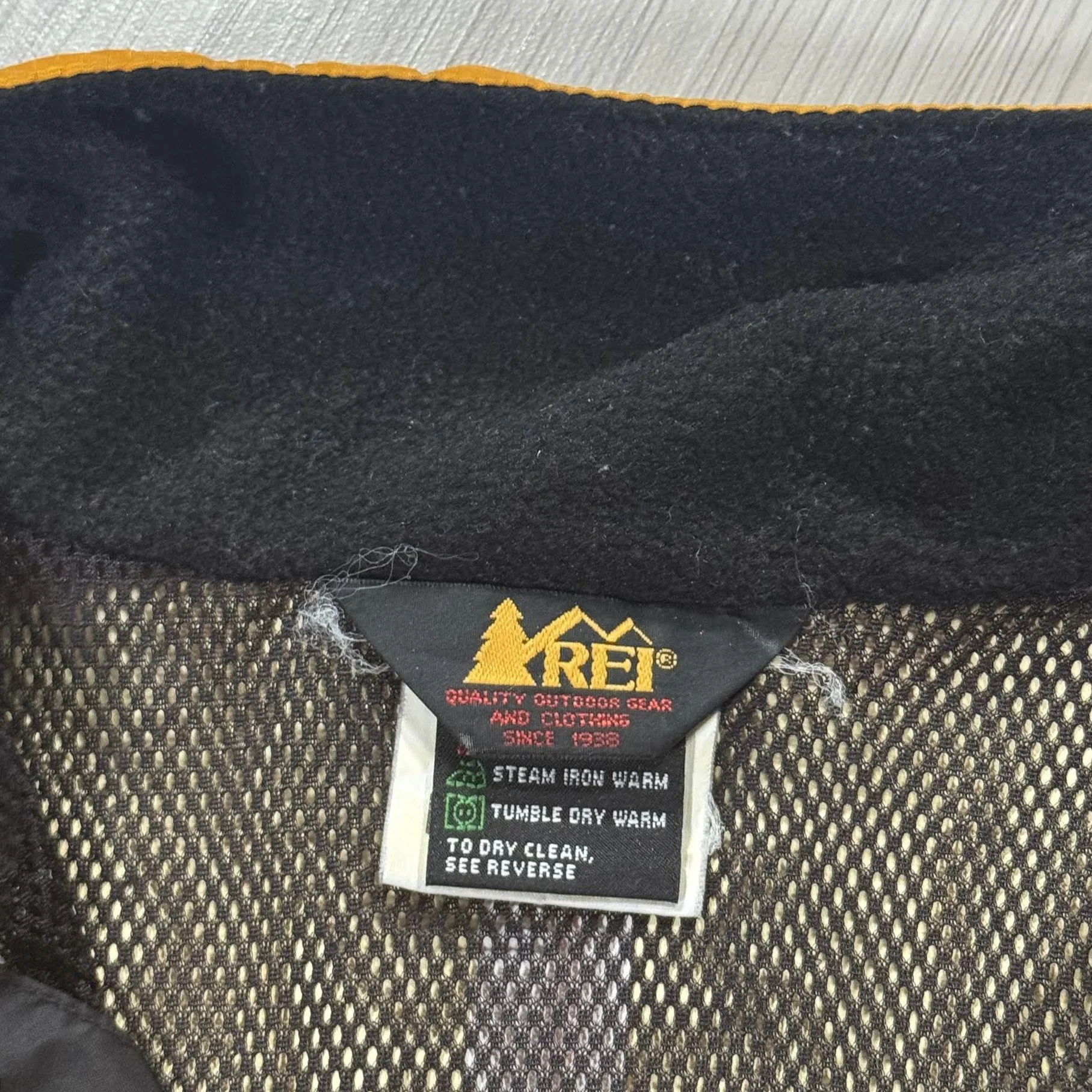 90s REI vintage tag.jpg