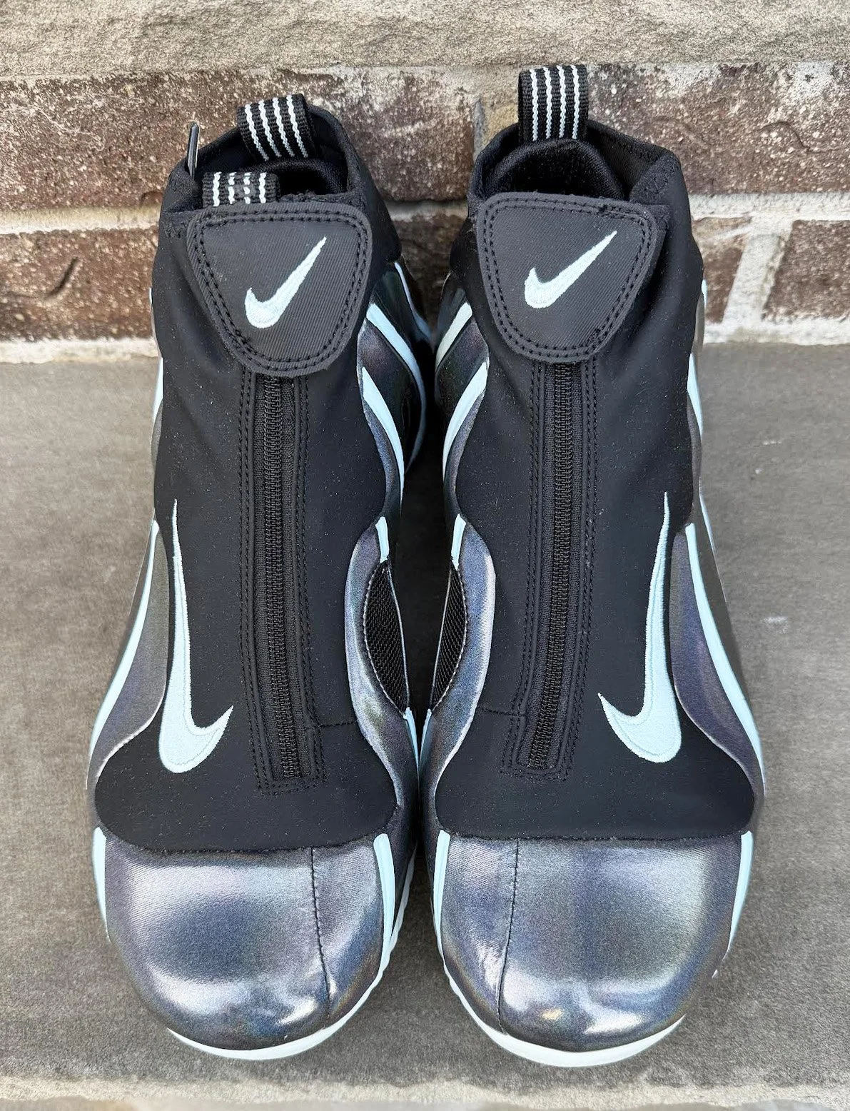 front of Nike Air Flightposite Topaz .jpg