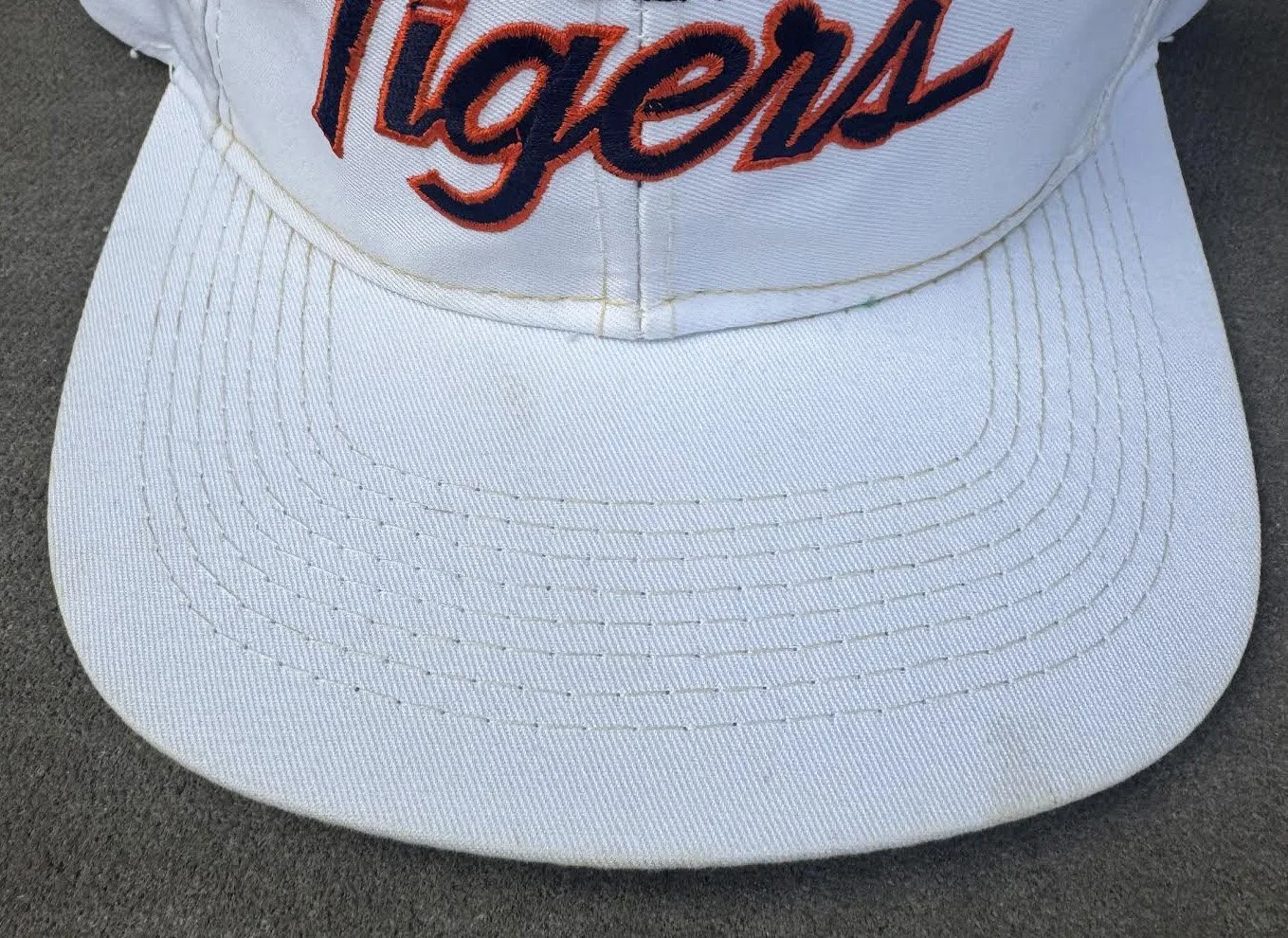 Casquette snapback cousue Tigers de l'Université d'Auburn VTG