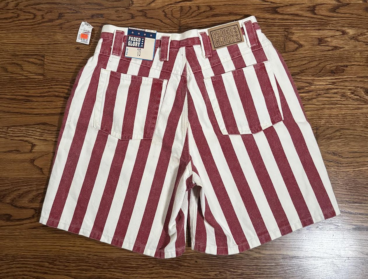 back of Red Faded glory shorts.jpg