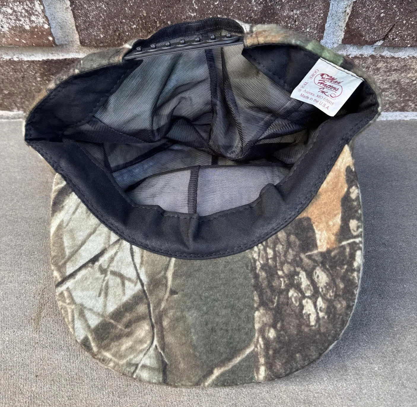 inside of Gore hat.jpg