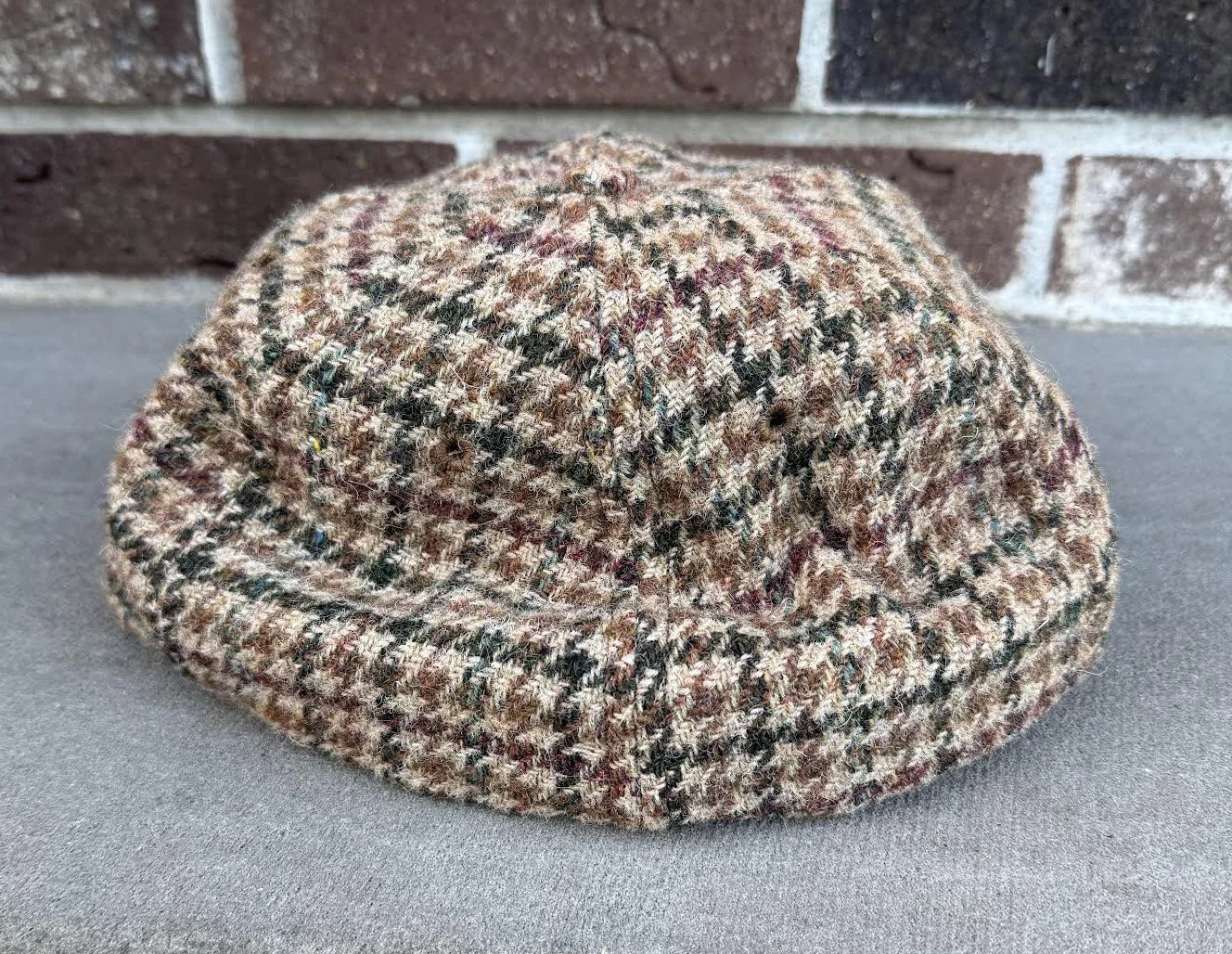 back of Houndtooth hat.jpg