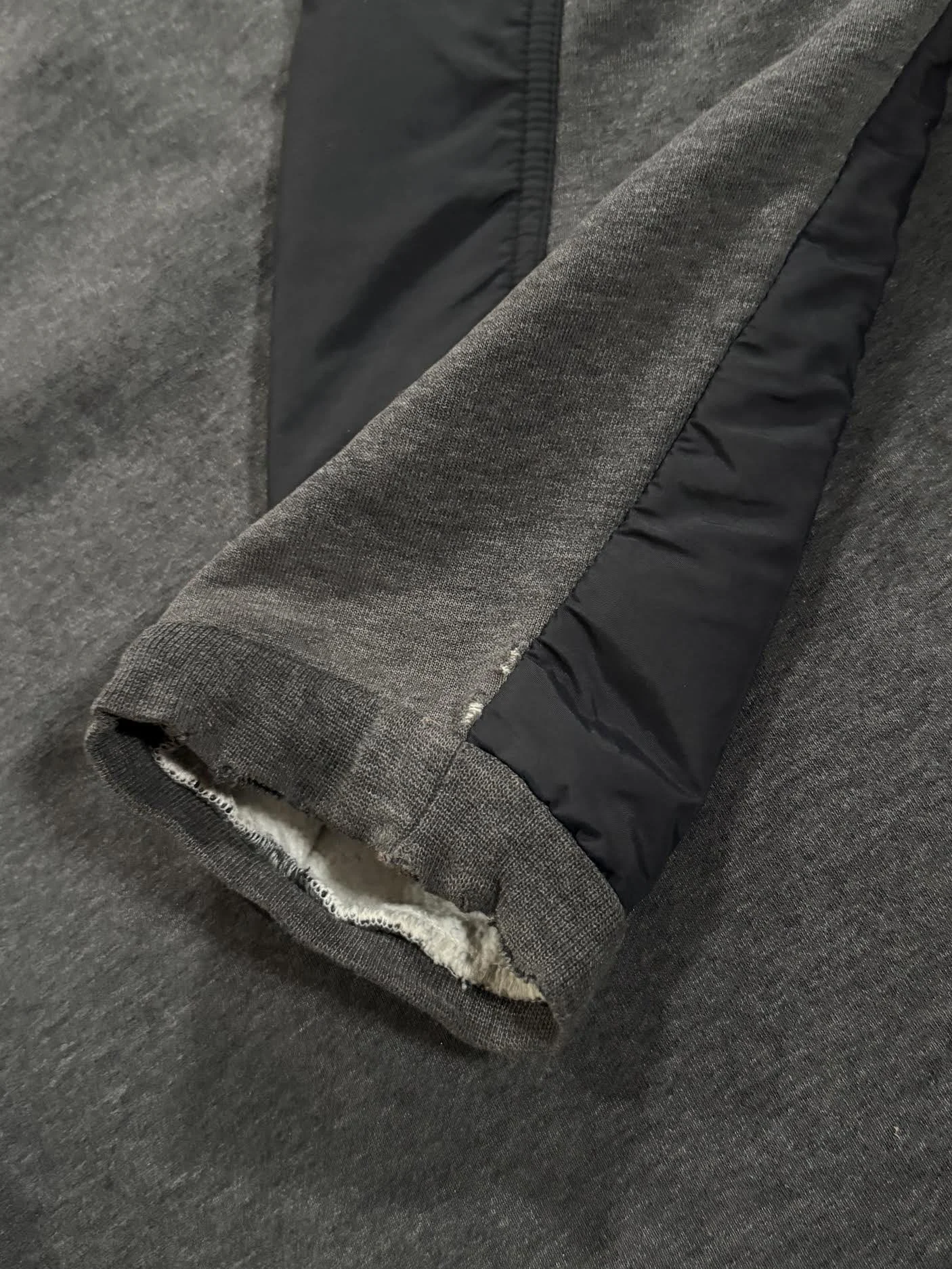 wear to sleeve.jpg