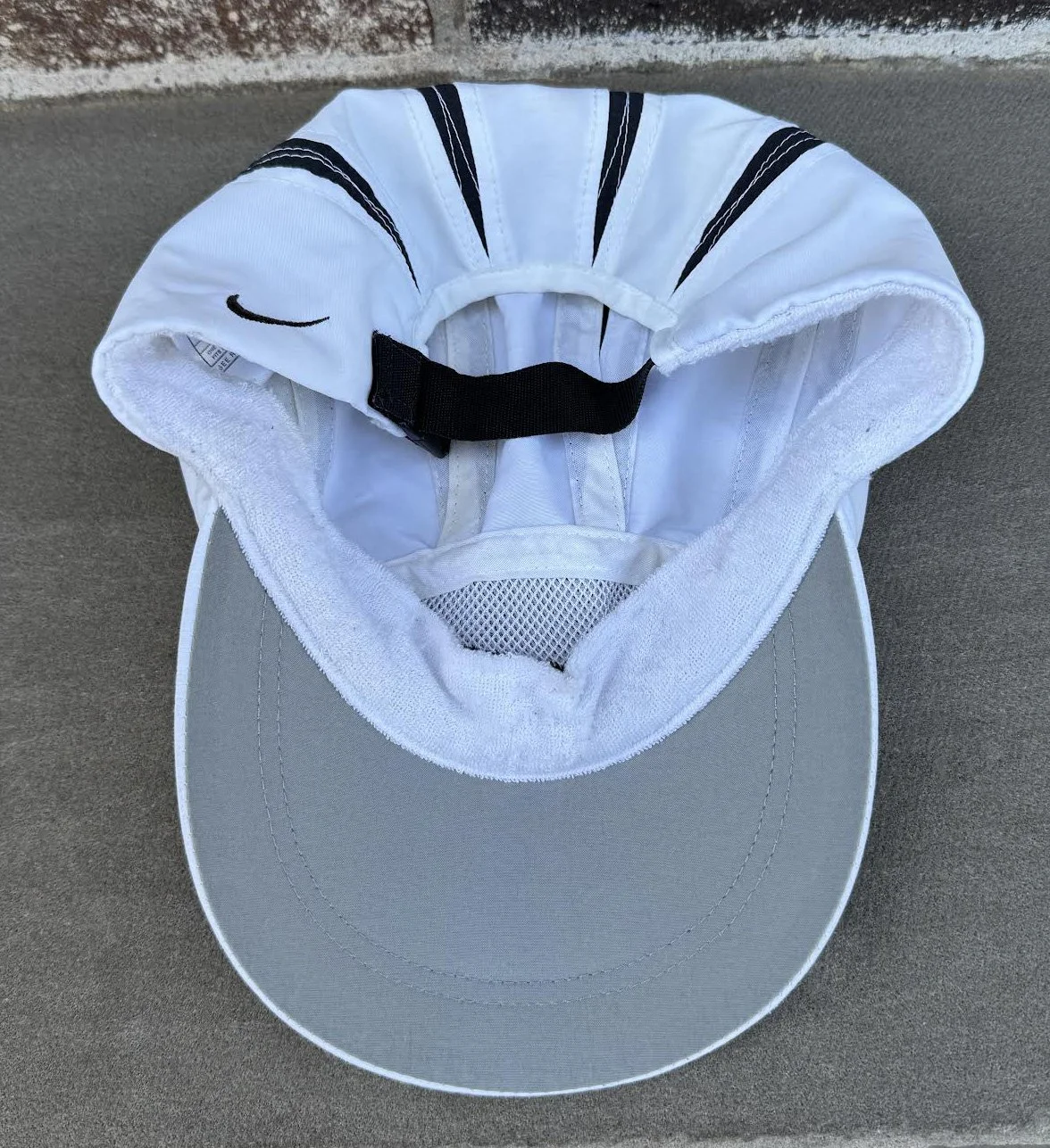 back of Nike Running cap .jpg
