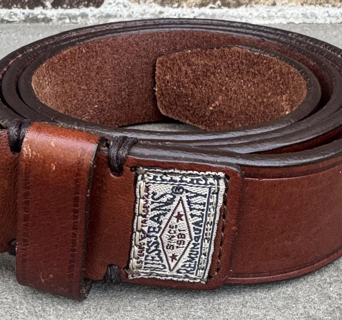 Vintage Guess Jeans USA Brown Leather Belt (Size 38) — RootsBK display picture 1
