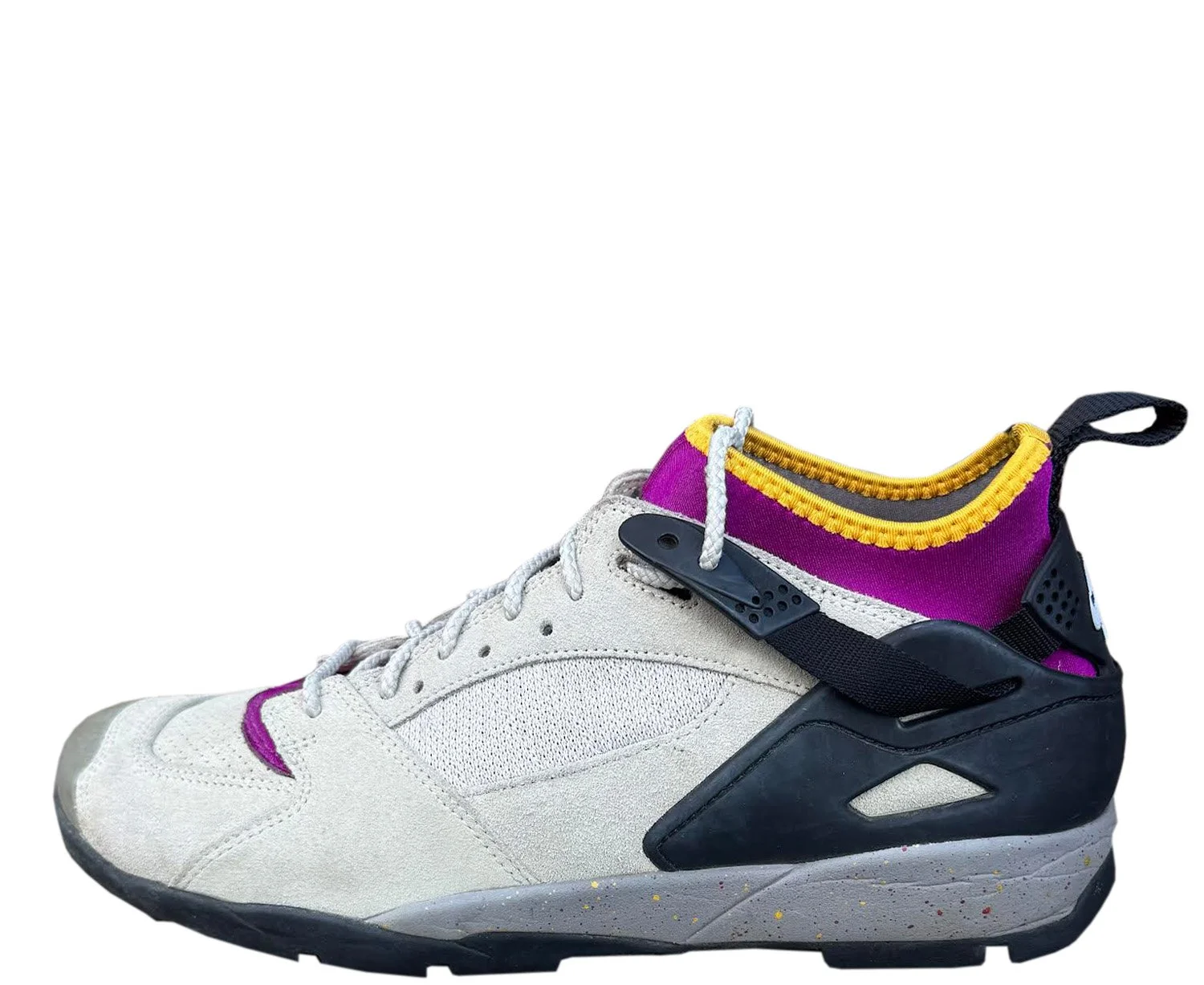 Nike Air Revaderchi Granite.jpg
