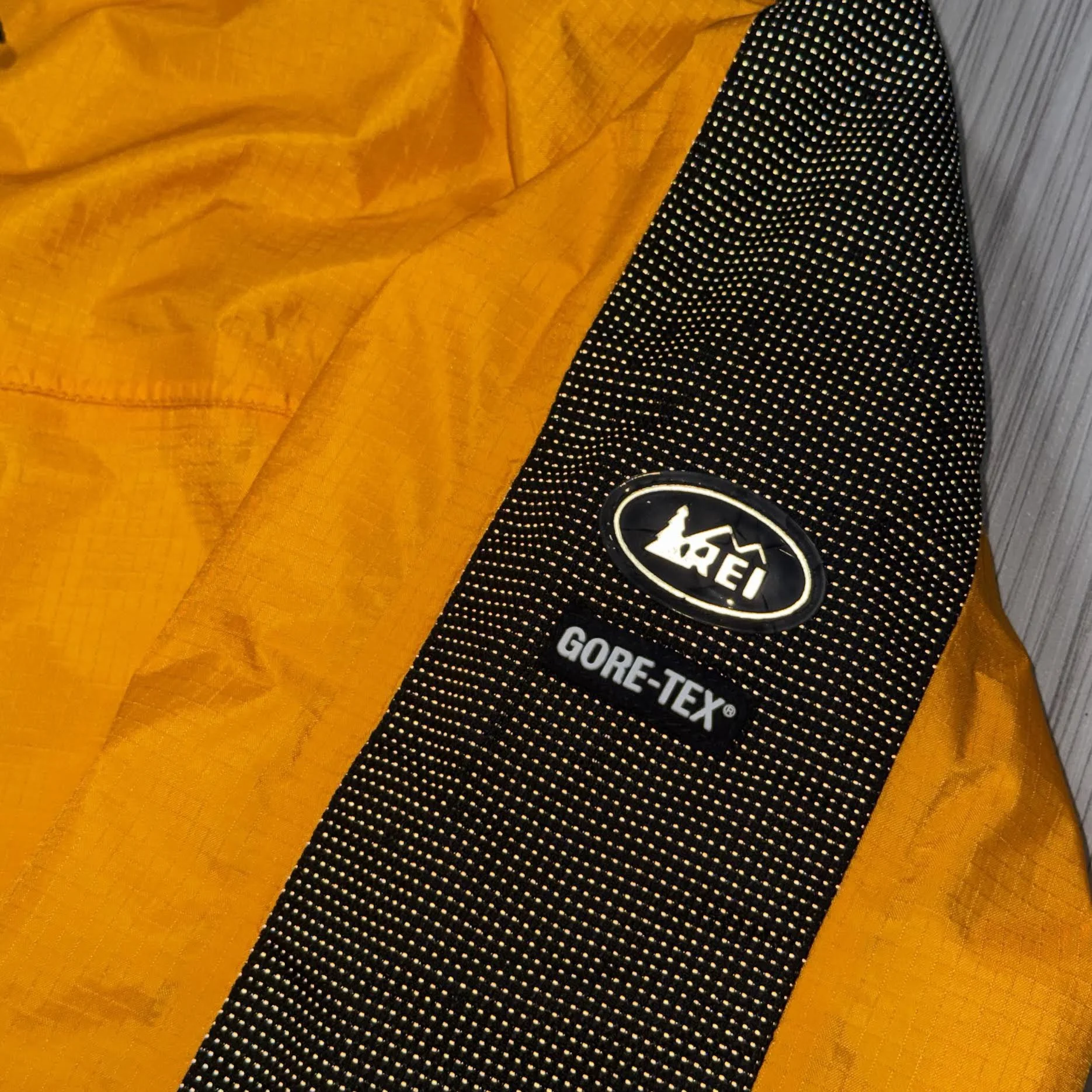 REI Gore-Tex logo.jpg