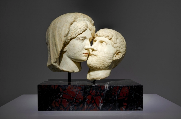 Francesco Vezzoli, Eternal Kiss (2015), Courtesy of Almine Rech. Pair of ancient Roman sculptures restored. 