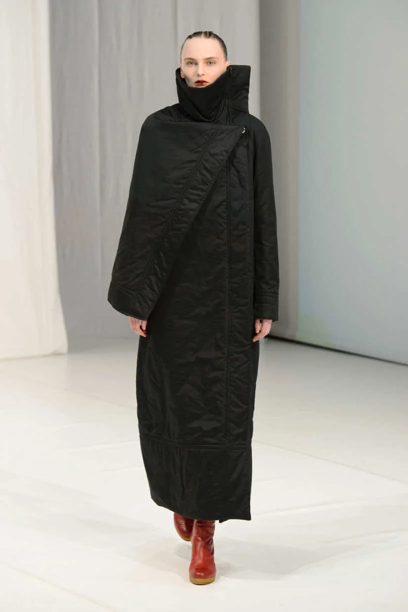 chalayan2.jpg