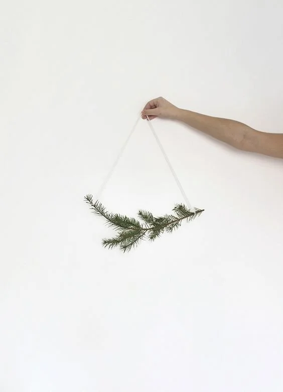 A Minimalist’s Guide to Christmas