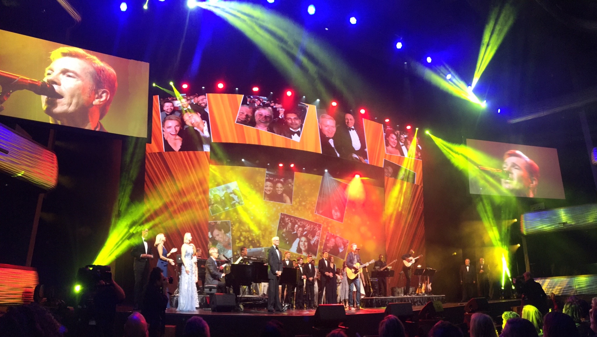 Lionel performs his song "By Design" with David Foster (on piano) band for the Freeman 90th Anniversary Show in Dallas. Congratulations, Freeman!