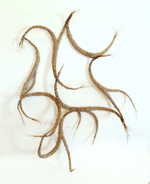 Chinook 32" x 30 Hay, wire, horse hair