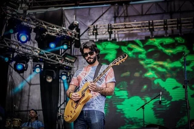 Muchos no saben, pero @_andresmata y yo venimos tocando juntos desde hace muchos a&ntilde;os. Andr&eacute;s es de esos hermanos incondicionales que te regala la m&uacute;sica, estoy demasiado agradecido y honrado de haber compartido tarima con este c