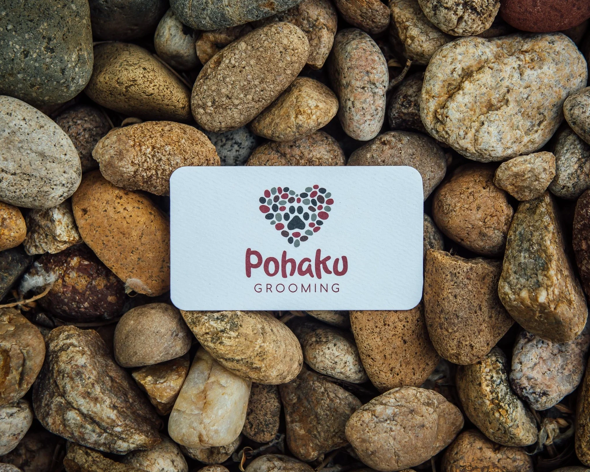 PohakuGrooming_BusinessCards_ElementsandDesign-1.jpg