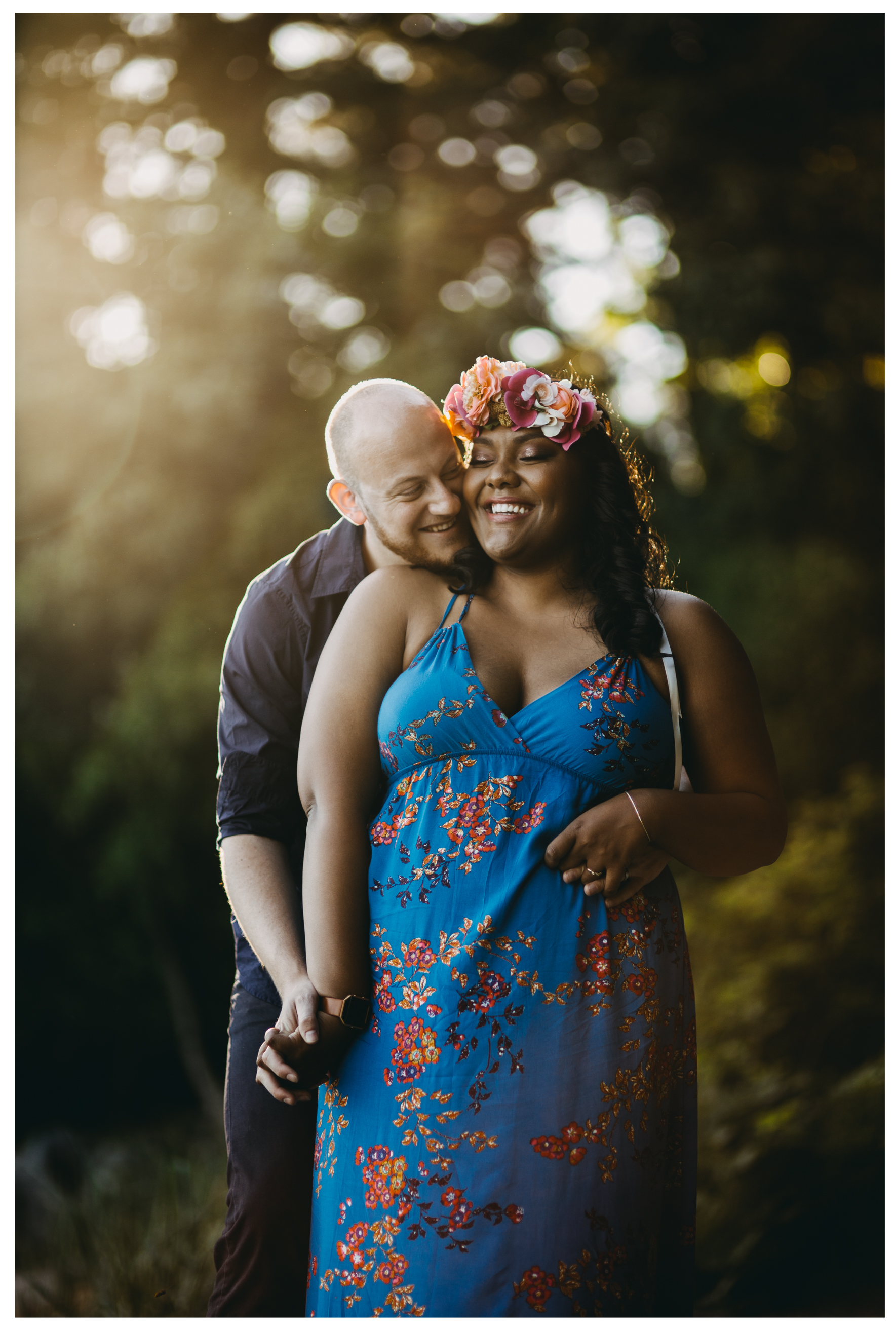 couple hug love engagement whytecliff park