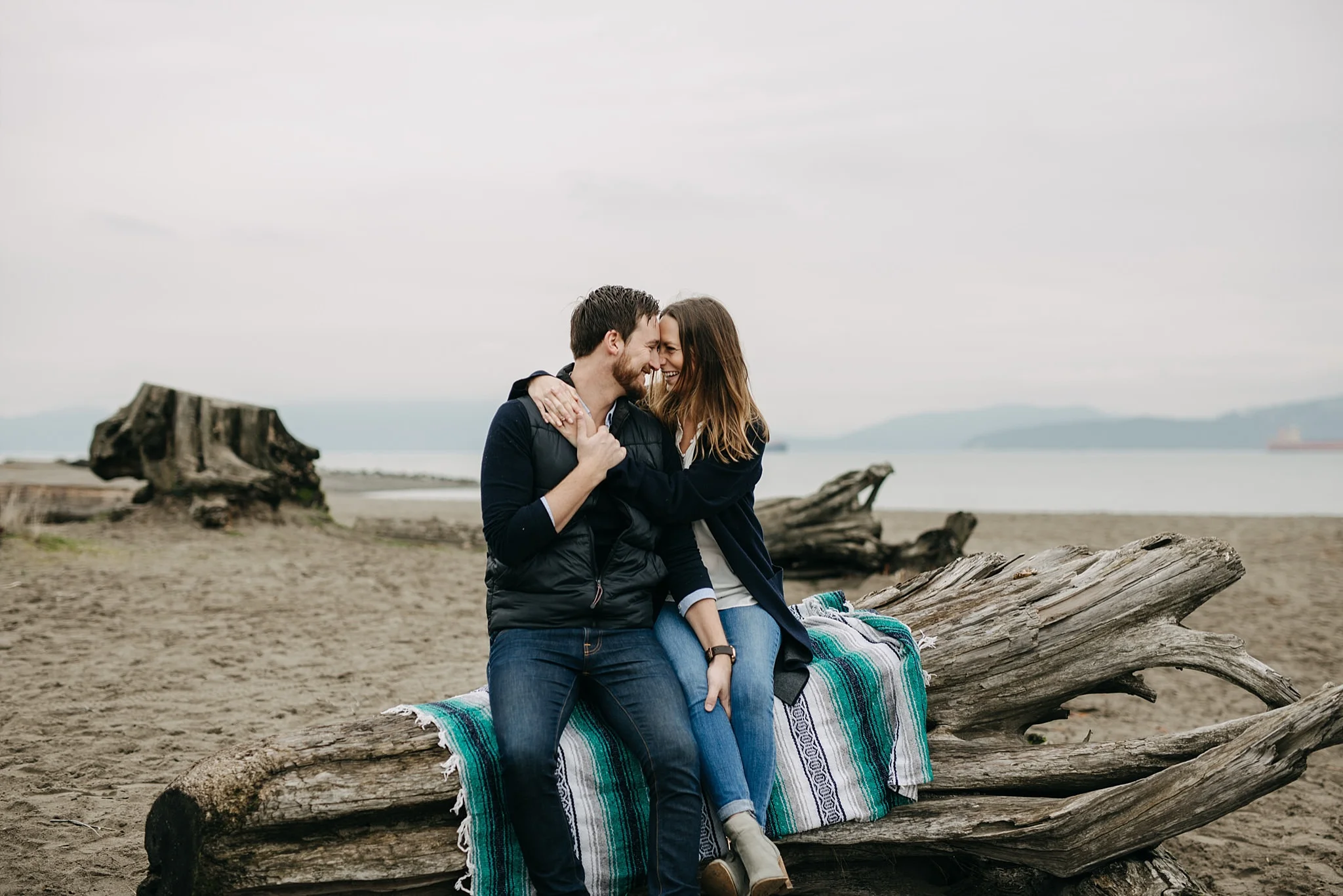 aileen-choi-photo-pacific-spirit-park-spanish-banks-engagement-session_0031.jpg