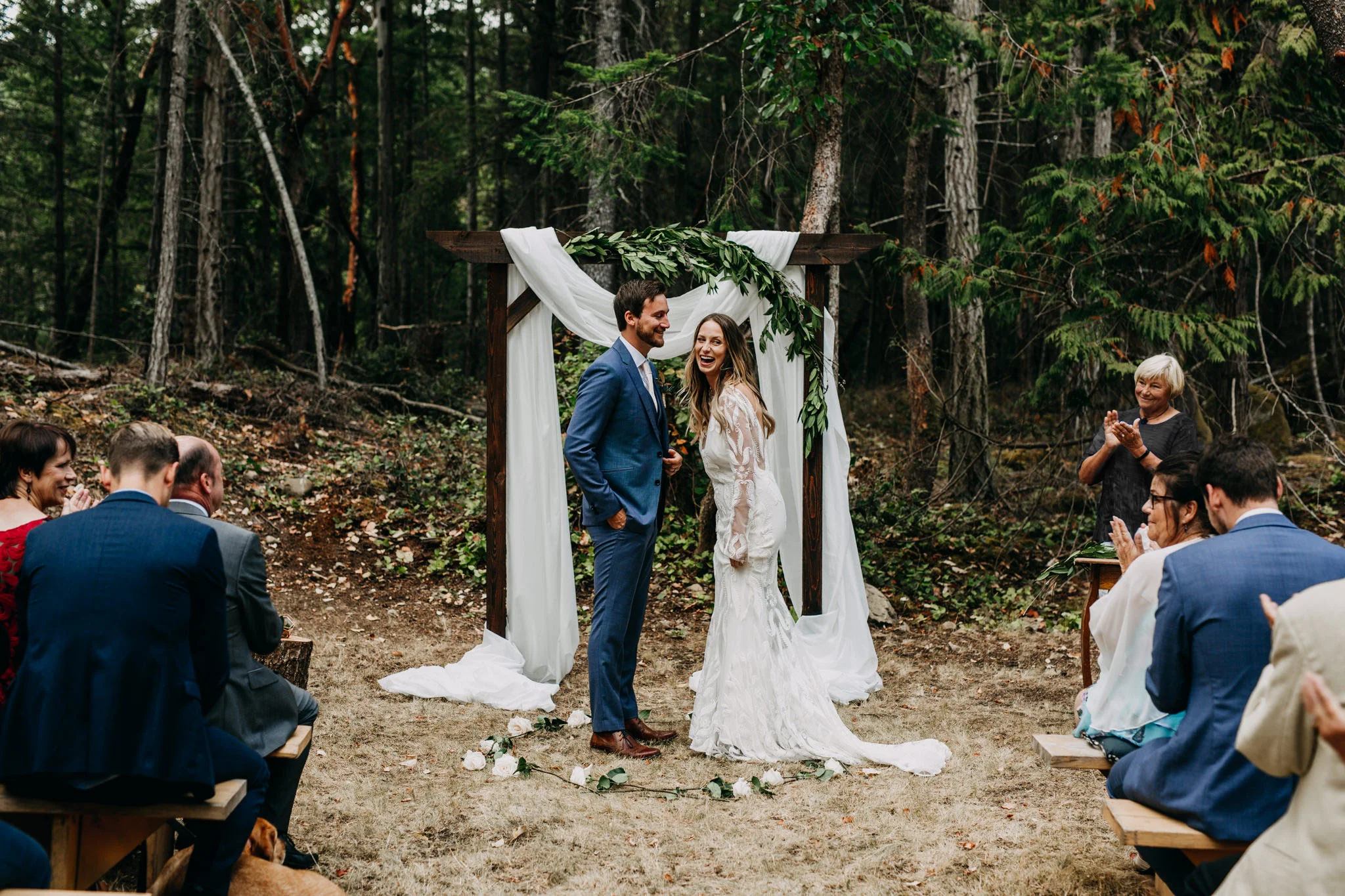 mona-rylan-mayne-island-wedding-aileen-choi-photo-web-519.jpg