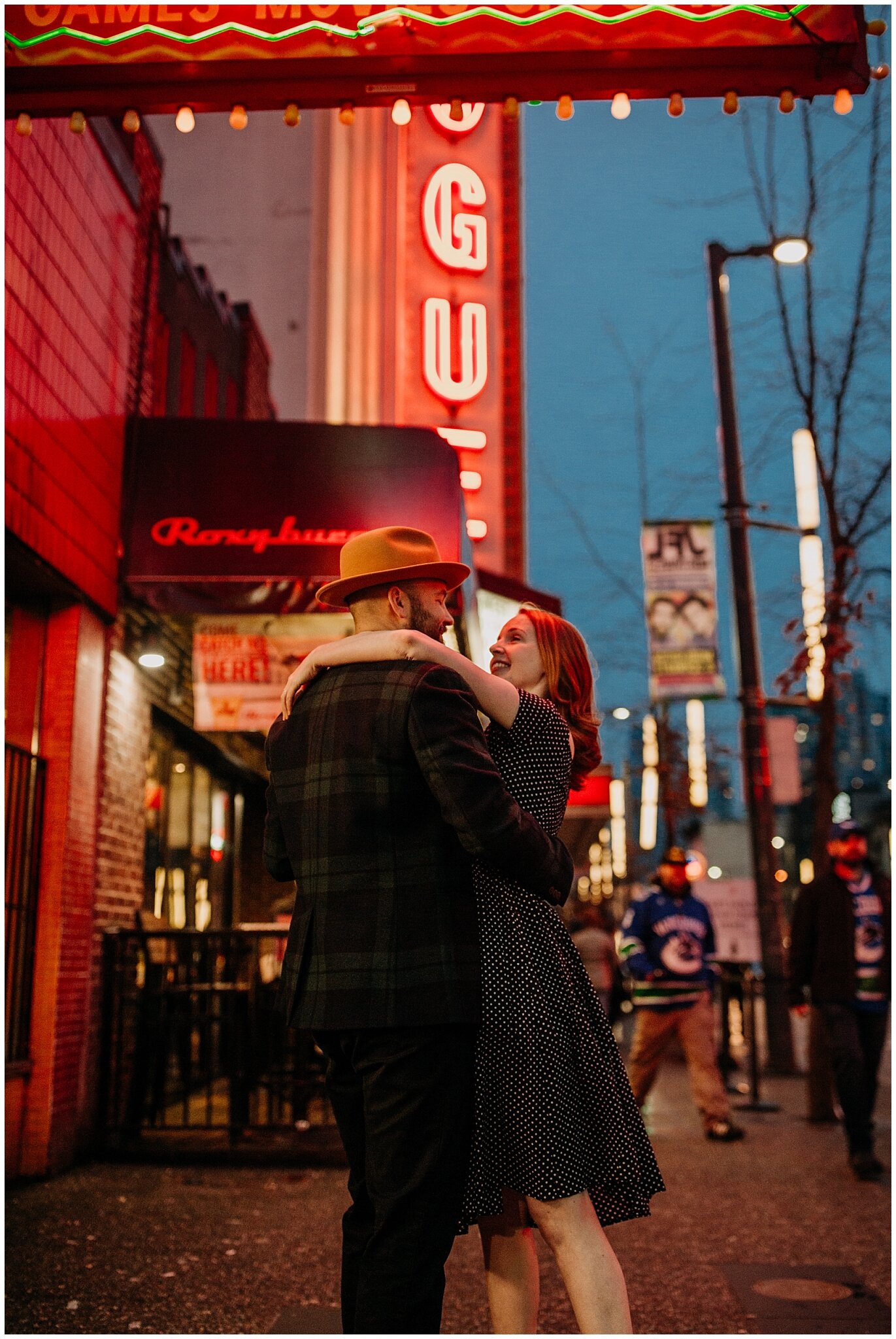 neo-noir-inspired-engagment-session-with-neon-lights_0013.jpg
