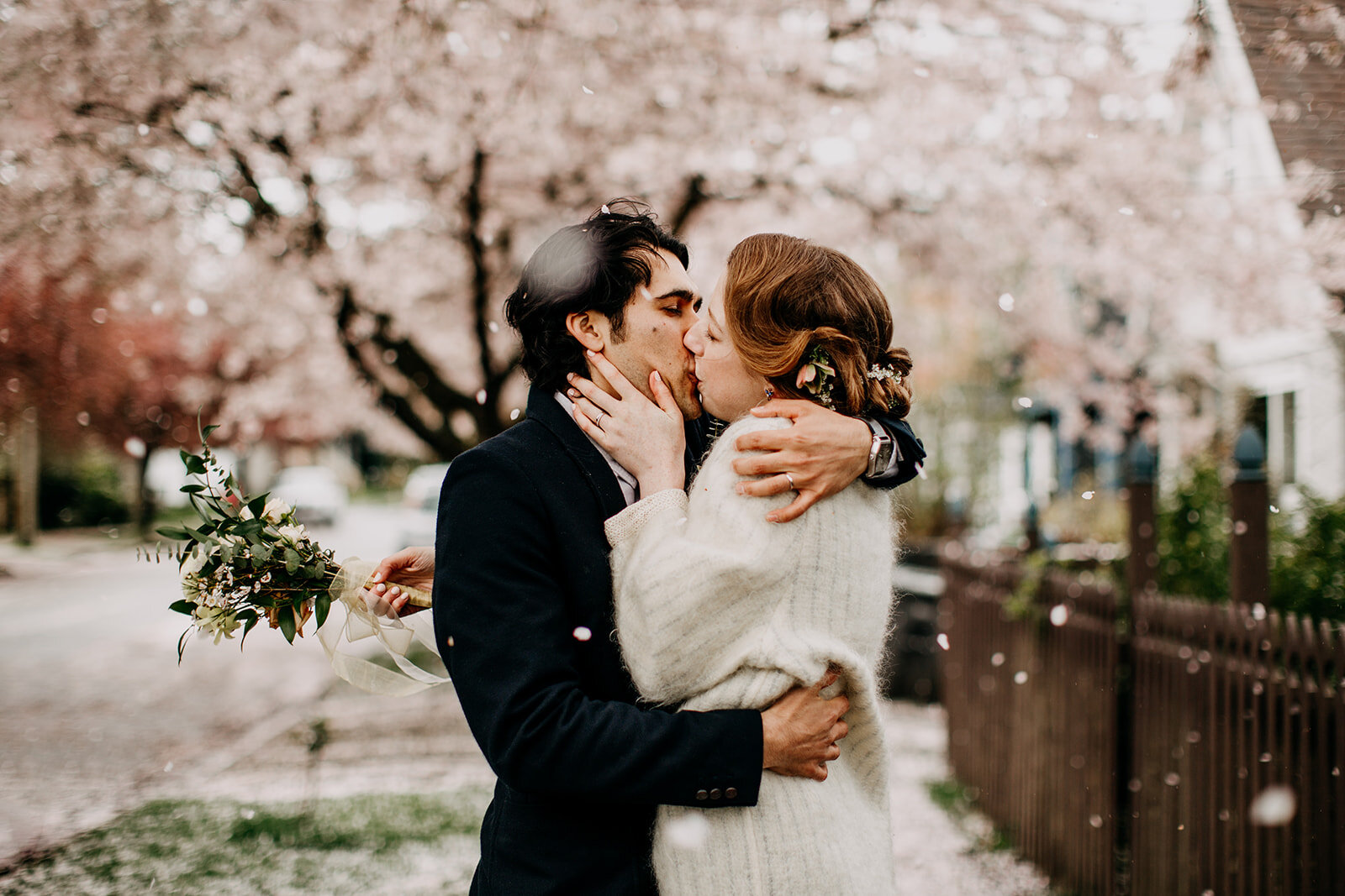 in-home-elopement-vancouver-aileen-choi-photo-caitlin-denis-381_websize.jpg