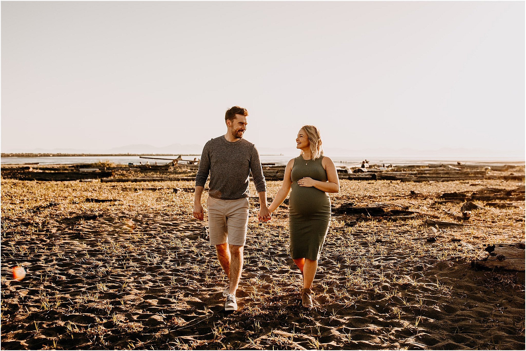 couples maternity session golden hour at iona beach
