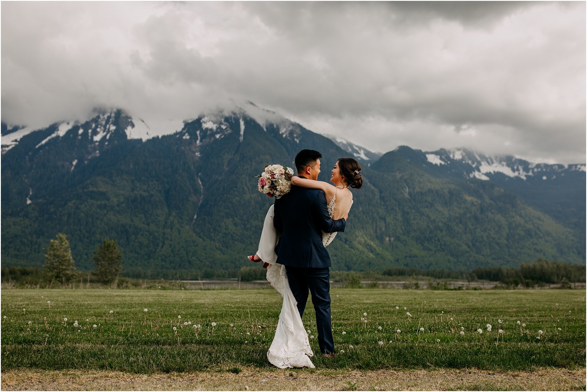 bride and groom pnw wedding photo in Agassiz BC