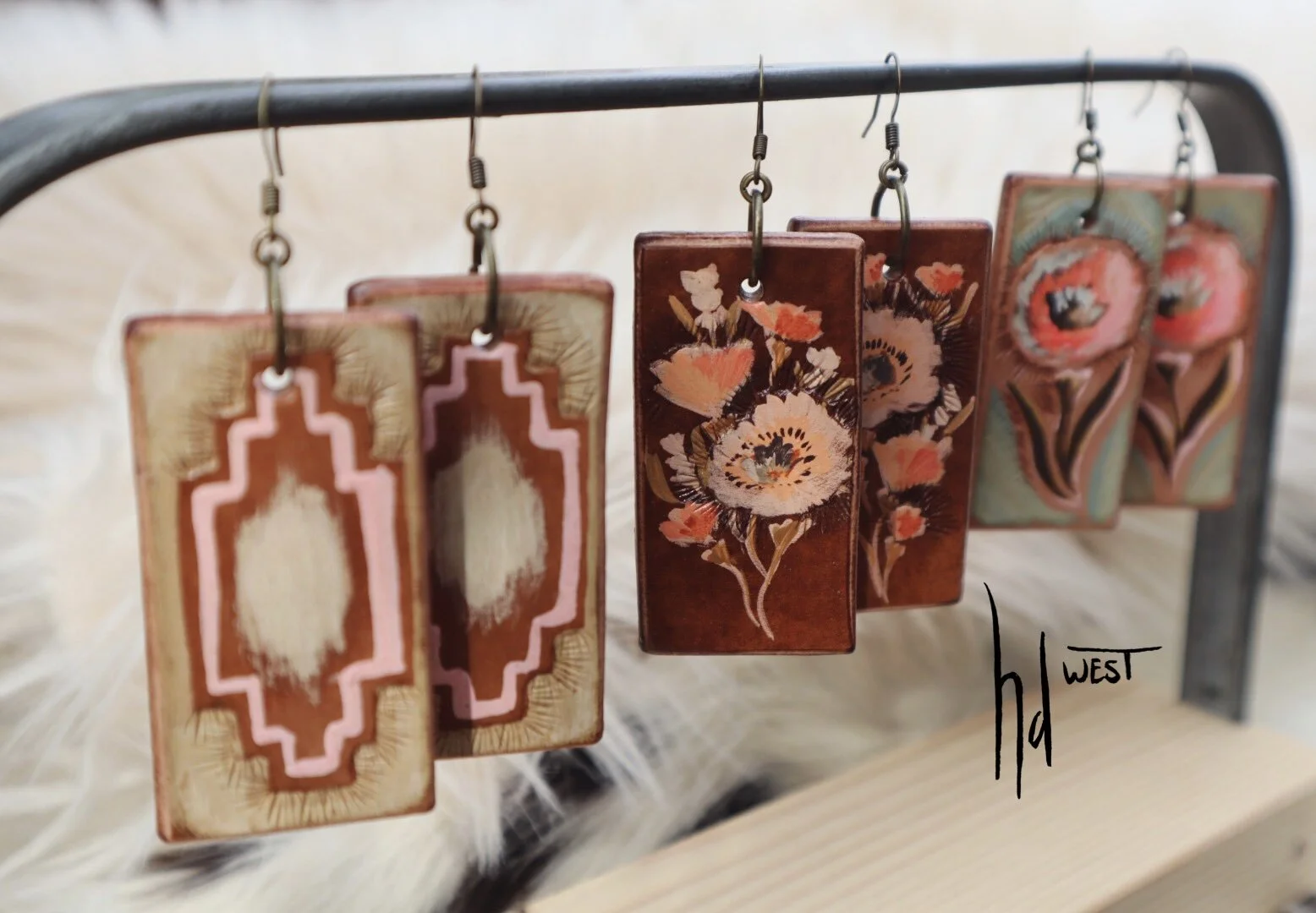 E5E713D6-BF7E-4B09-BBC1-B93DA75DDB0B