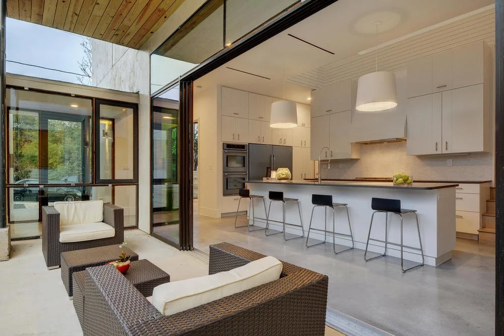 605+Terrell+Hill+Dr-large-020-Family+Kitchen+Dining+065-1499x1000-72dpi.jpg